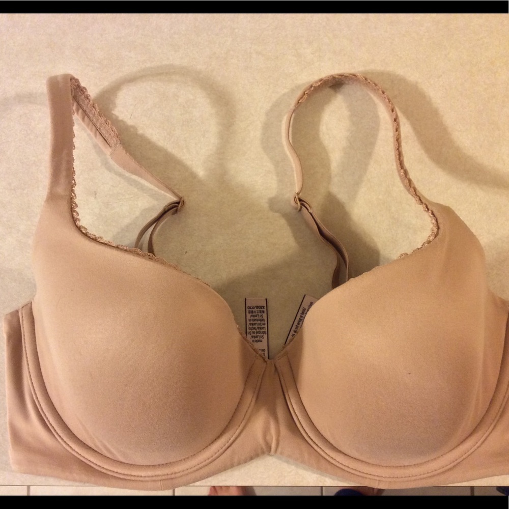 Nude Victoria’s Secret Demi style bra size 32DD